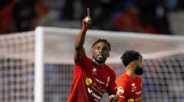 صفقة كبرى.. القادسية يضم موهبة عالمية تهدد صدارة رونالدو وبنزيما في الدوري السعودي